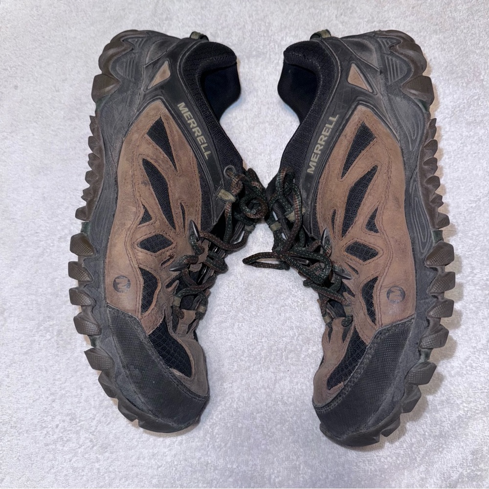 Merrell hiking shoes used low cut